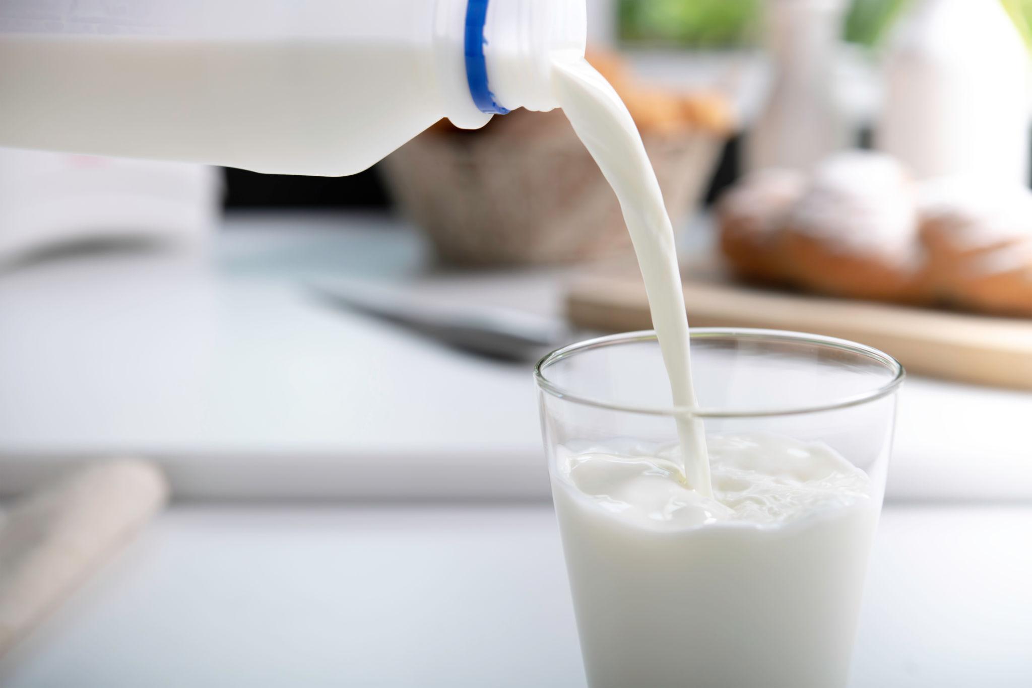 how to check milk quality at home